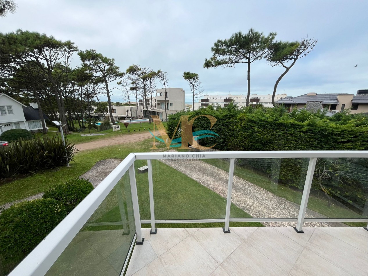 Impecable Casa a la venta en Pinamar Norte