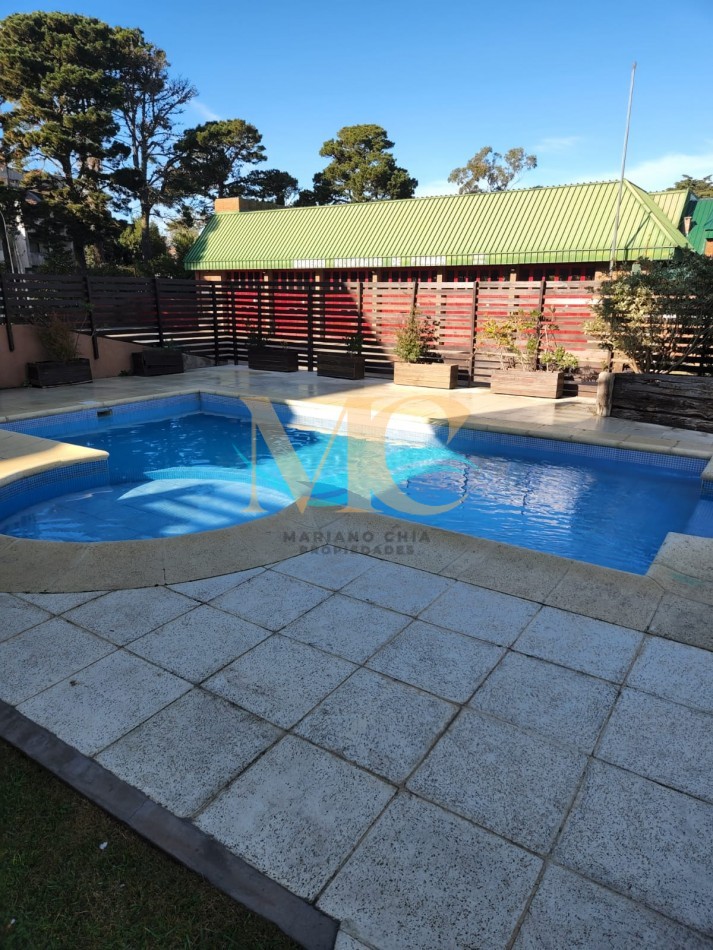 Departamento 2 ambientes en venta en Pinamar