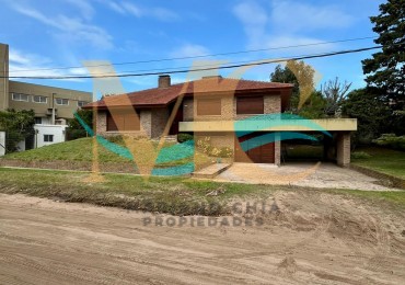 Casa en Venta en Villa Gesell